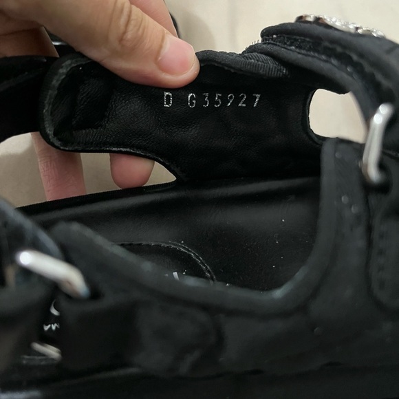 CHANEL Black Quilted Logo Dad Sandals – Size 7 – 100% Authentic - Picture 5 of 5